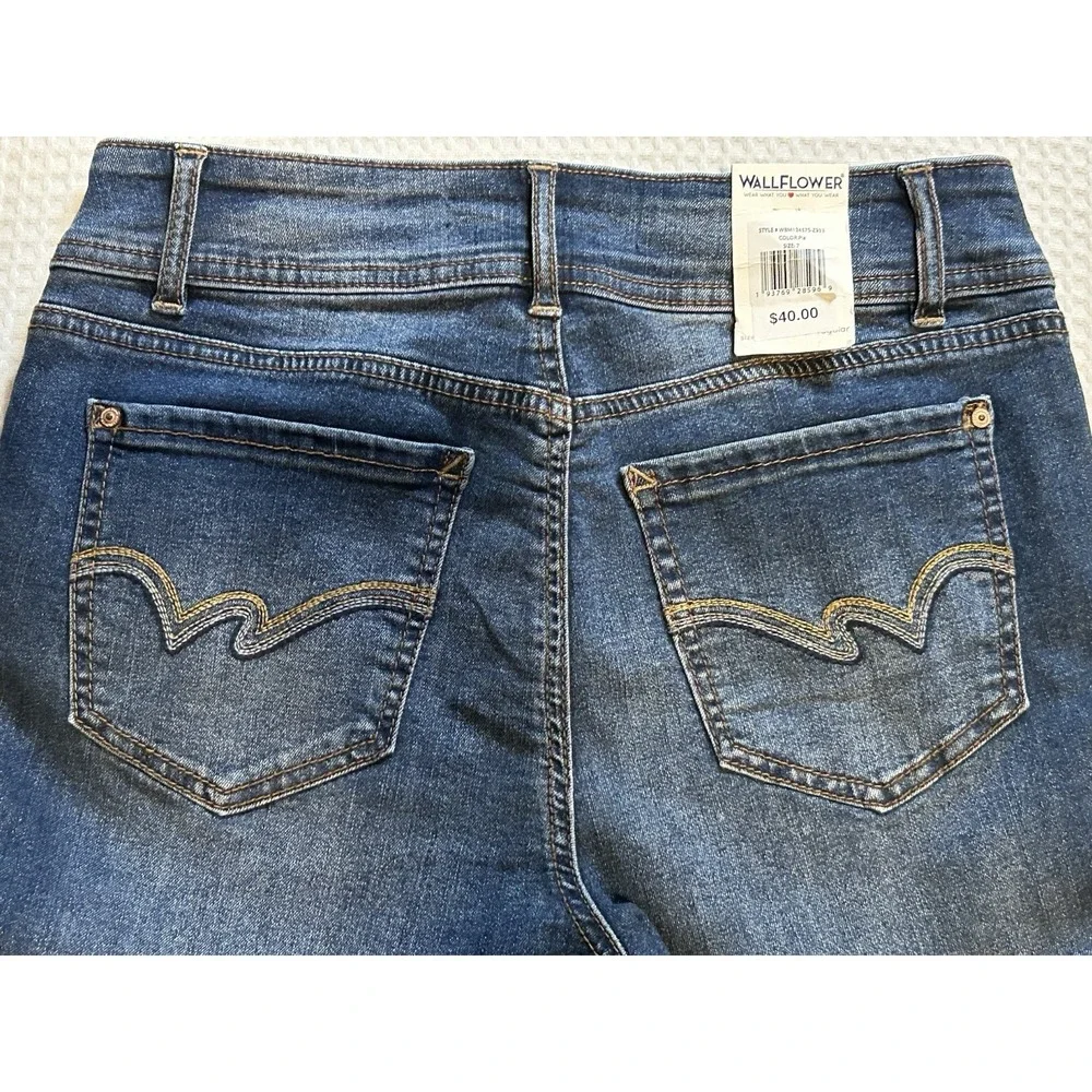 Wallflower NEW Flirty Curvy High Rise Junior Size 7 PIA Denim (28x27) Jeans NWT